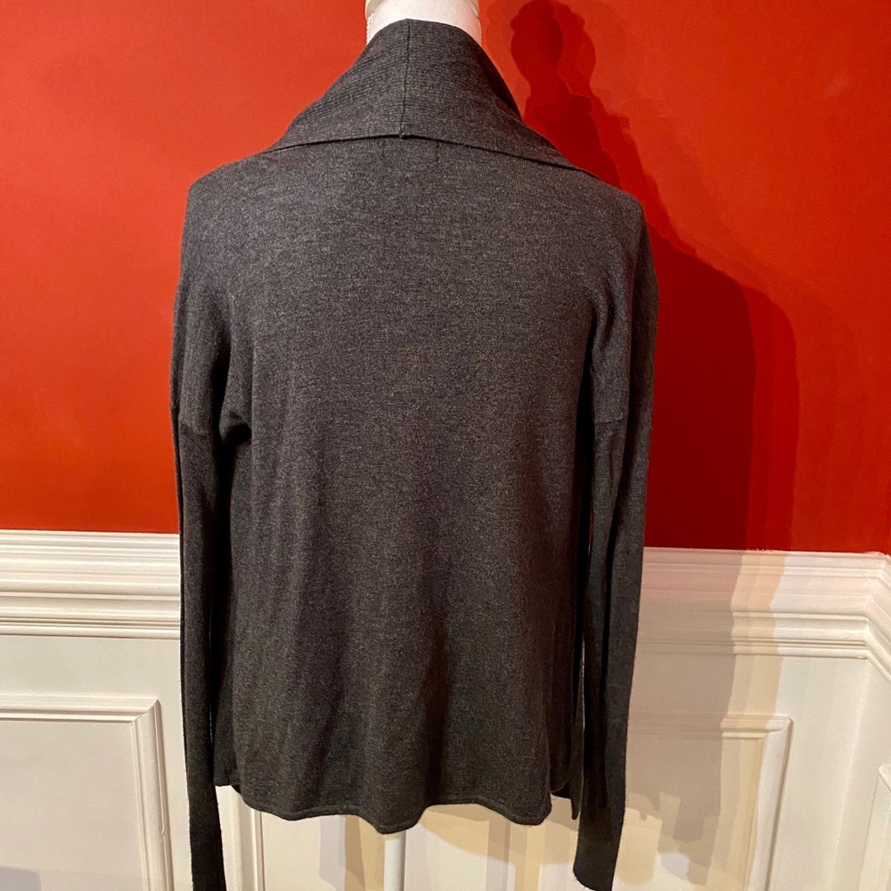 Express Cardigan - Picture 2 of 4